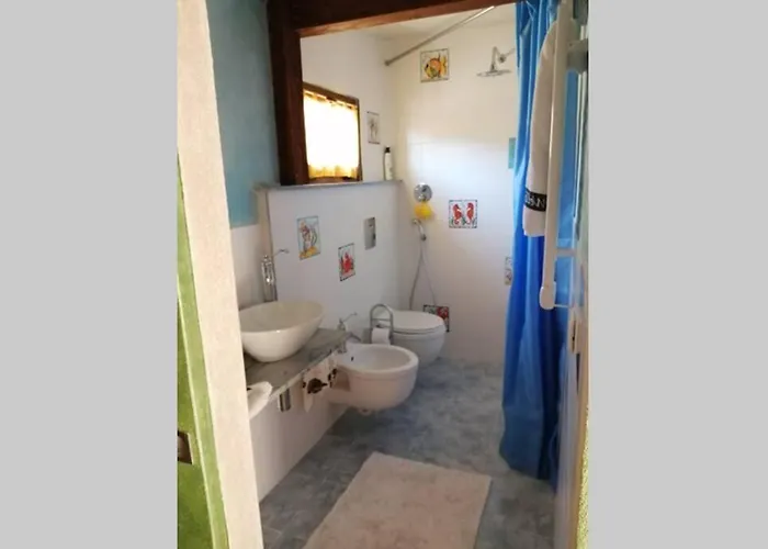 La Casetta Di Molly Tra Ulivi E Roseto Casa vacanze *